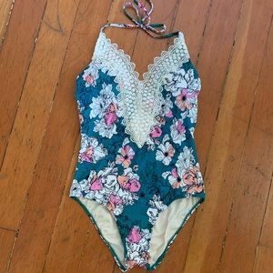 One piece swimsuit